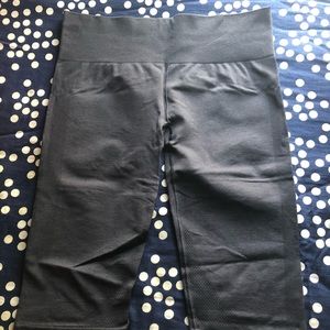 Lulu Lemon Crop Leggings